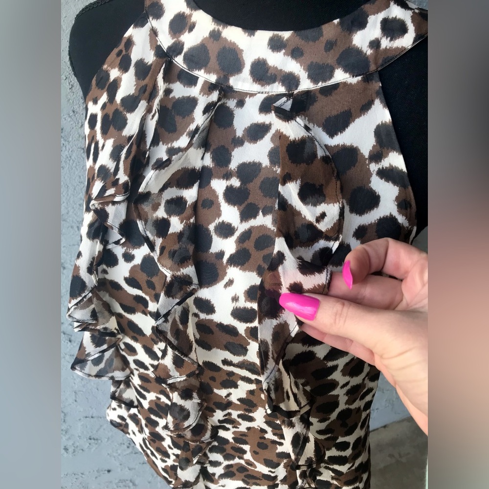 Leopard Silk Top 🖤 - Picture 2 of 5